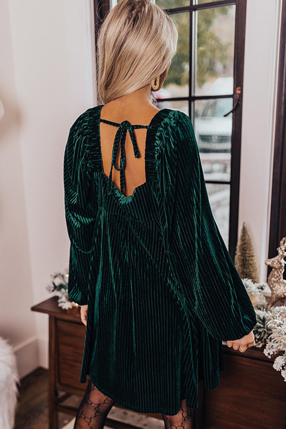 dresses, long sleeve dresses, velvet dress, winter dresses, dresses for the fall, cute dresses, short dresses, casual dresses long sleeve casual dress, womens clothing, outfit ideas, christmas gifts, dress with pockets