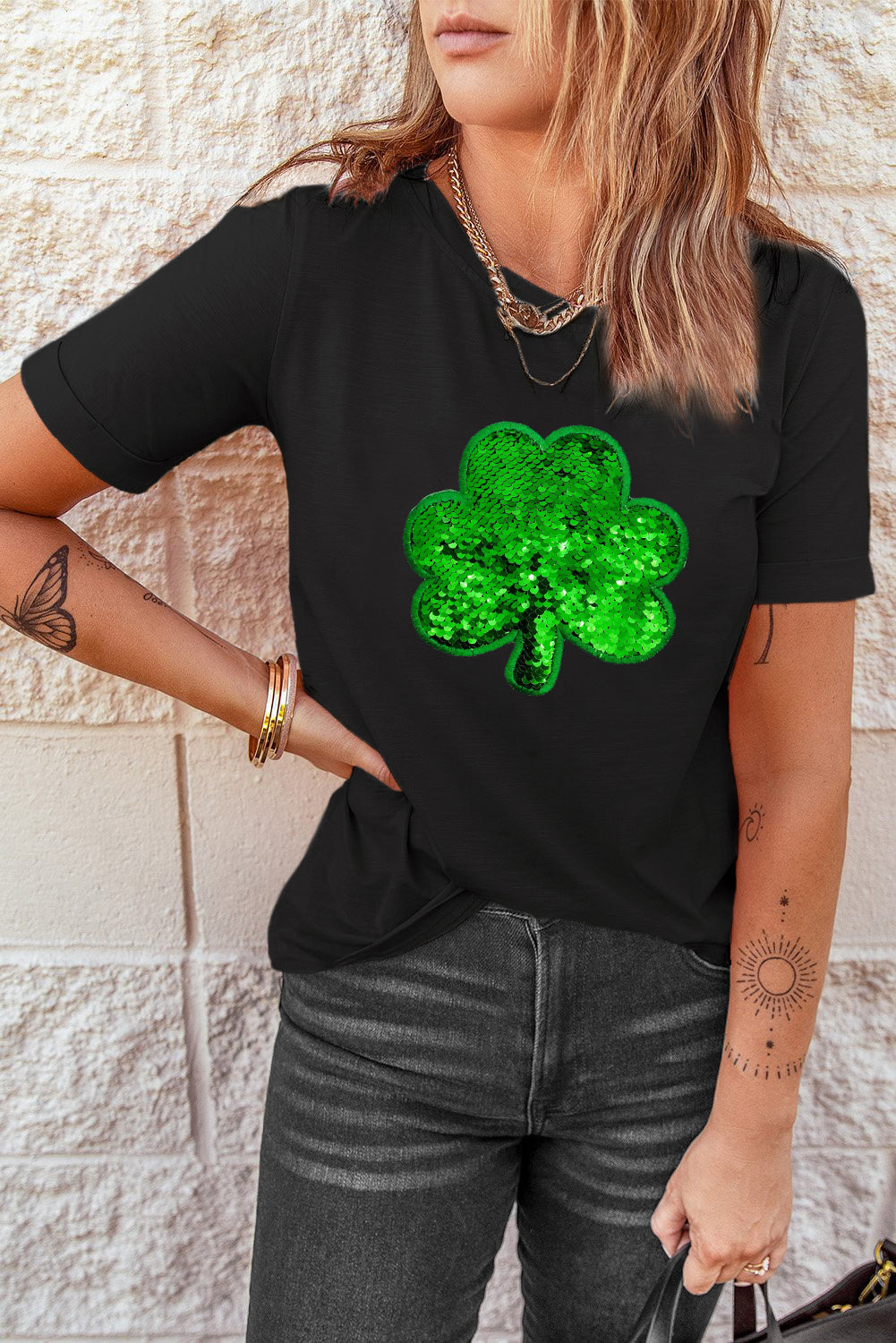 St Patricks Day Shirt Ladies Black Sequin Clover Embroidered Round Neck Graphic Tee Women's St Patty's T Shirt