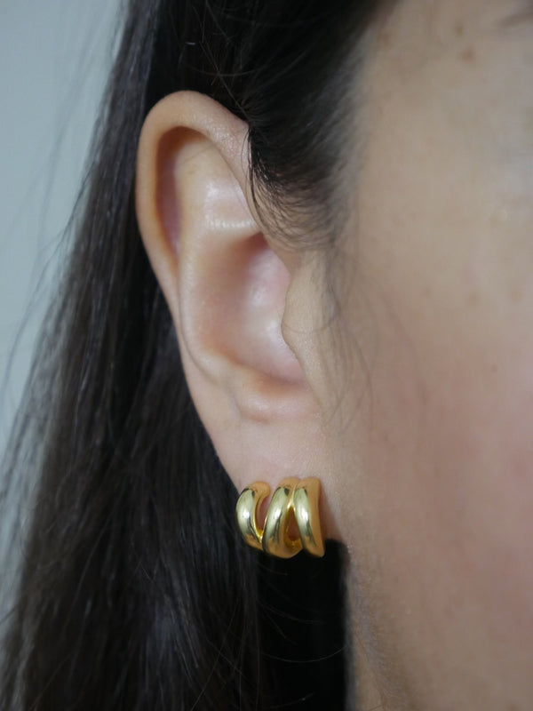 gold plated luxury earrings, .925, designer inspired chunky post stud earrings, thick gold earrings, gold jewelry, designer, waterproof, wont tarnish, good quality, casual everyday earrings, chunky gold stud earrings, jewelry, accessories, nice earrings, kesley boutique , gift idea