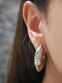 earrings, silver hoop earrings, big hoop earrings, cool jewelry, trending jewelry, nice earrings, designer jewelry, chunky silver accessories, tiktok fashion, jewelry 2024, birthday gifts, anniversary gifts, fashion gifts, designer jewelry, nice jewelry, shopping in brickell Miami jewelry stores, flea market in miami, small business miami, brickell, jewelry ideas, cheap jewelry, affordable jewelry, street style jewelry, wedding jewelry, hot girl fashion, y2k fashion