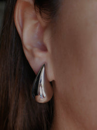 Earrings, Silver Earrings, Big earrings, white gold earrings, bottega dupe earrings , chunky earrings, statement earrings, silver drop earrings, hoop earrings, fashion jewelry, accessories, trending on tiktok, big silver earrings , accessories, Gift ideas, christmas gift ideas, birthday gift ideas, anniversary gift ideas, jewelry ideas, cool jewelry, affordable jewelry, cheap jewelry good quality, big silver earrings, hypoallergenic earrings, bubble earrings, chunky silver earrings, statement jewelry 