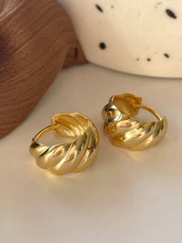 earrings, gold earrings, chunky gold earrings,  hoop earrings, small hoop earrings, statement earrings, fashion jewelry, designer jewelry, chunky earrings, croissant earrings, gold plated jewelry, sterling silver earrings, 925 earrings, birthday gifts, anniversary gifts,  gold jewelry, gold huggie earrings, hoop earrings, popular jewelry styles, affordable jewelry, earrings ideas, gold accessories, kesley jewelry