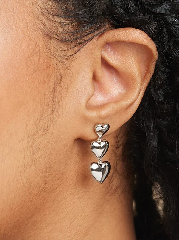 heart earrings, gold heart earrings, trending jewelry, dangly heart earrings, white gold heart earrings, sterling silver heart earrings, heart jewelry, plain heart jewelry, tarnish free earrings, tarnish free white gold earrings, tarnish free earrings, tarnish free jewelry, kesley jewelry, gift ideas, birthday gift ideas, nice jewelry, trending jewelry, dangly earrings, tarnish free earrings, tarnish free jewelry, bubble heart earrings, white gold jewelry, trending on instagram