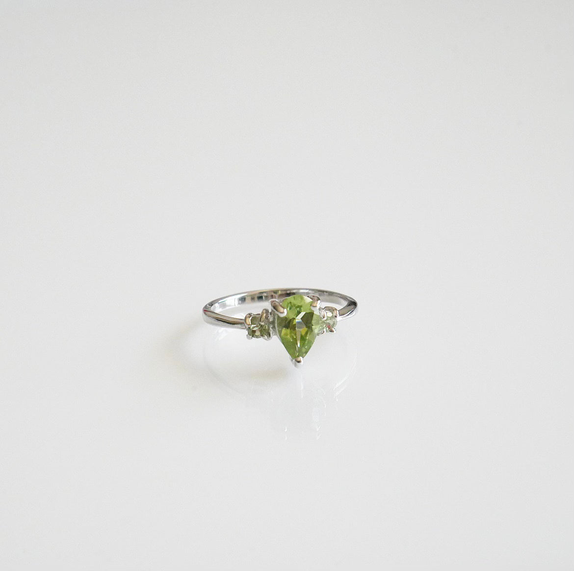 silver rings, peridot rings, dainty peridot rings, birthstone rings, birthstone jewelry, in Miami, Jewelry store in Miami, Jewelry store in Brickell, Cute jewelry in Miami, Popular jewelry, Gifts for her, jewelry for men, shops to visit in Miami, Jewelry boutique