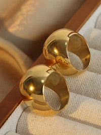 ring, rings, gold rings, dome rings, gold ring, gold jewelry, gold accessories, statement rings, big rings, chunky gold jewelry, waterproof rings, gold plated rings, nice rings, nice jewelry, fashion jewelry, ring ideas, cheap dome rings, cheap fine jewelry, cool rings, trending jewelry, tarnish free jewelry, jewelry websites, jewelry ideas, fashion accessories, ring that wont turn green with water, kesley jewelry