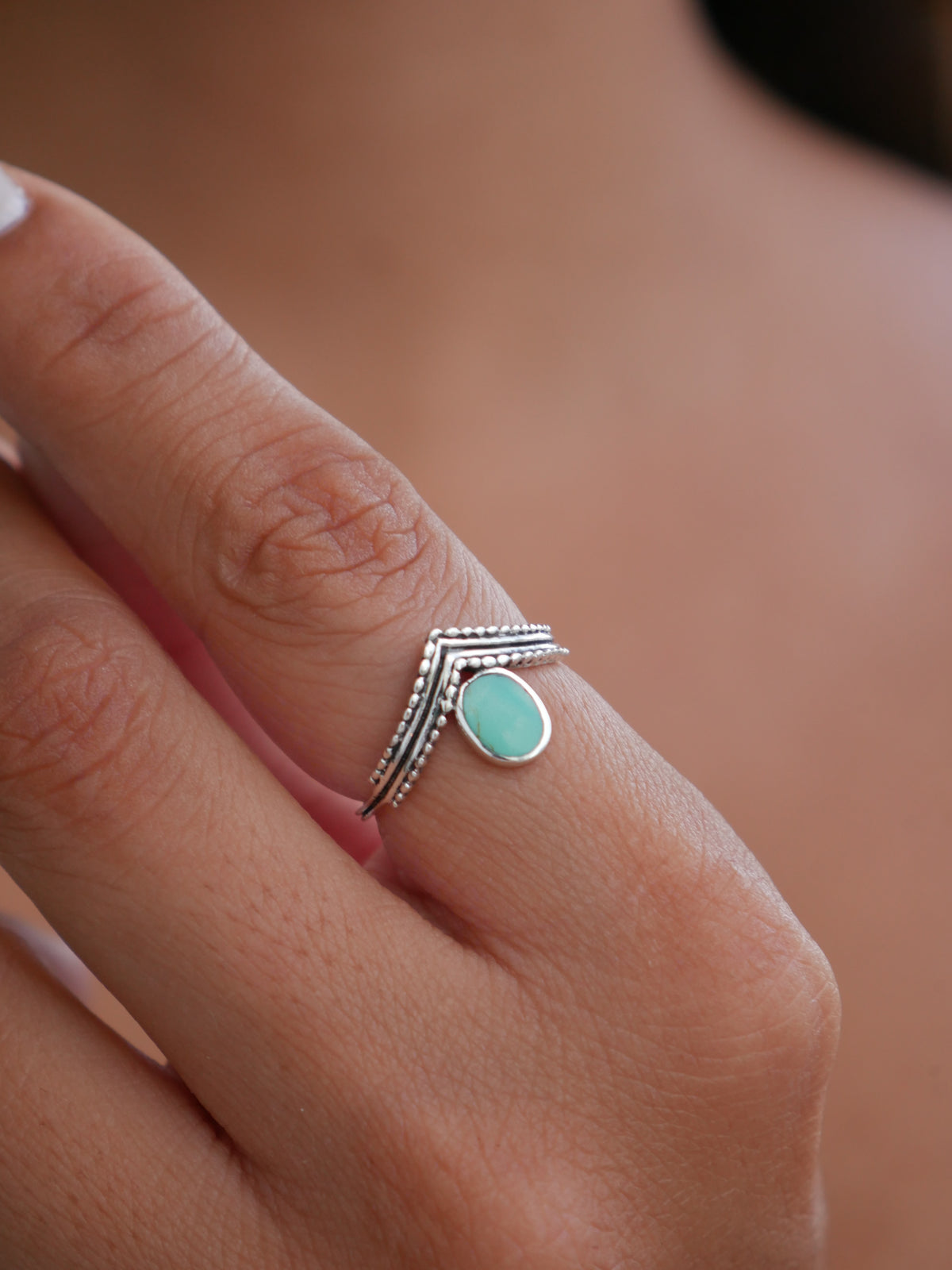 rings, turquoise rings, silver 925 sterling silver rings, dainty rings, chevron rings, casual rings, fashion jewelry, accessories, trending rings, trending jewelry on tiktok and instagram rings that don't turn green, vintage rings, waterproof rings, waterproof jewelry, white gold rings, fine jewelry, fashion jewelry, gemstone rings, white gold rings, nice rings