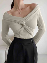 Women's Casual Shirt  V-Neck Twisted Long Sleeve Off The Shoulder Knit Top