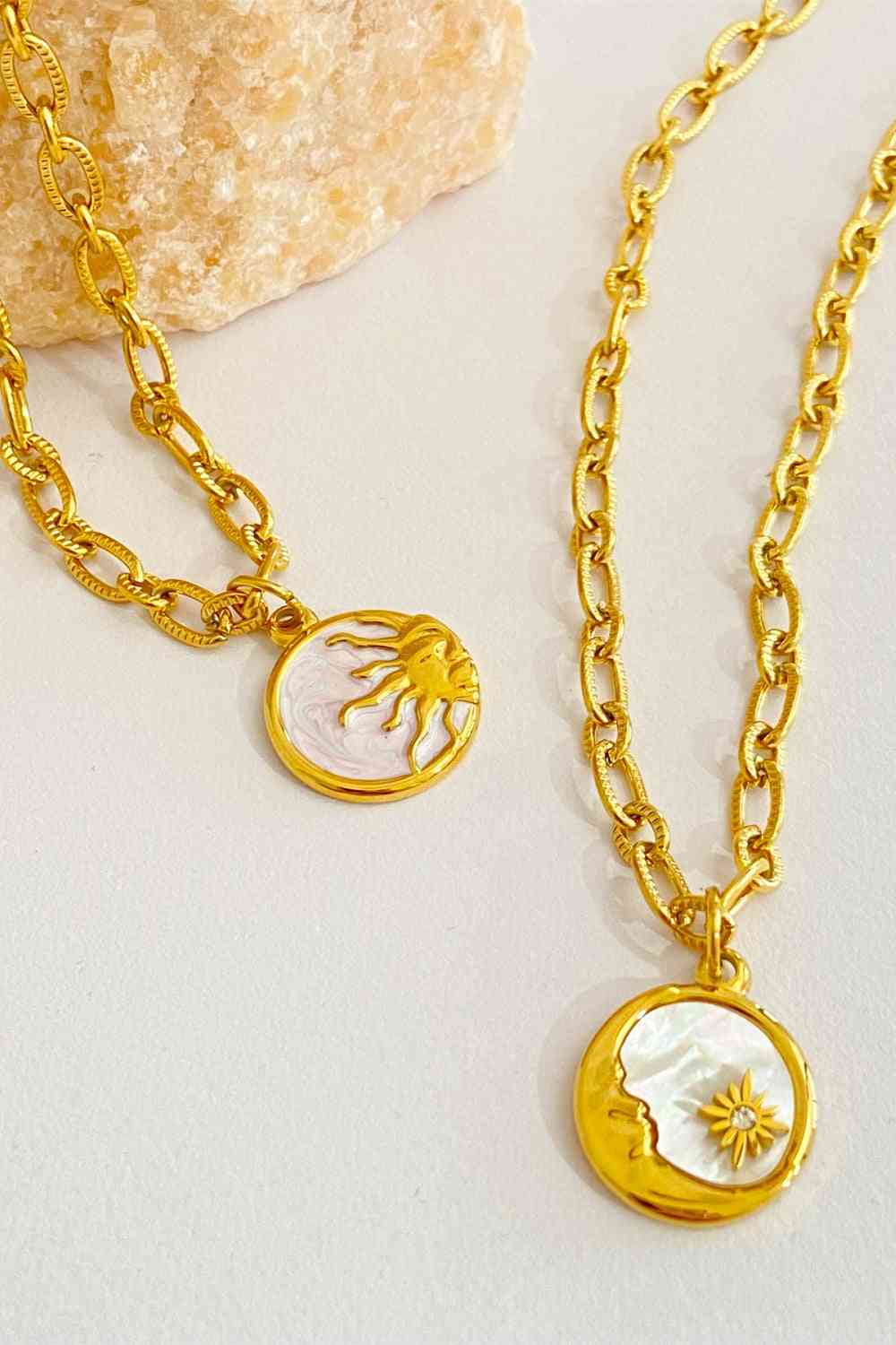 Sun and Moon Medallion Necklace 18K Gold Plated Round Pendant Stainless Steel Luxury Necklace