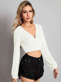 Shirts, women’s tops, long sleeve tops, women’s clothing, casual tops, casual clothing, cute tops, sexy shirts, going out clothes, winter clothes, nice shirts for winter, designer clothes, trending tops , sweaters, sweater, sweater shirt, sweater, cropped white sweater, casual white tops, long sleeve white top, light long sleeve top, plain top