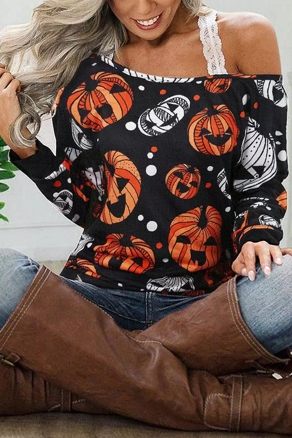 One Shoulder Jack-O'-Lantern Graphic Sweatshirt