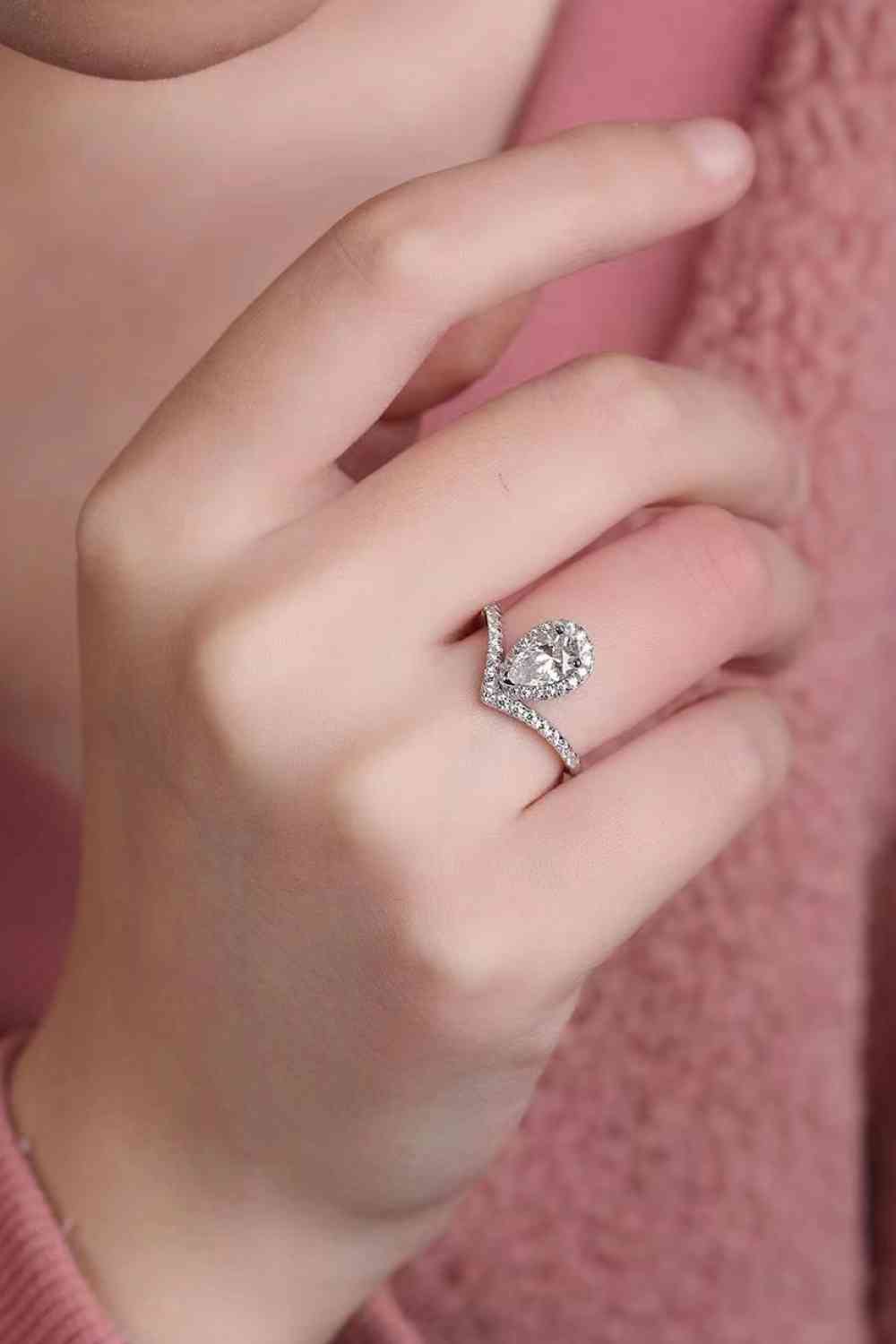 rings, silver rings, moissanite rings, engagement rings, affordable engagement rings, jewelry, dainty rings, accessories, rings with rhinestones, nice rings, fashion jewelry, fine jewelry, gift ideas, graduation gifts, birthday gifts, dainty rings, affordable engagement rings, fine jewelry, 925 rings, white gold rings, cocktail rings