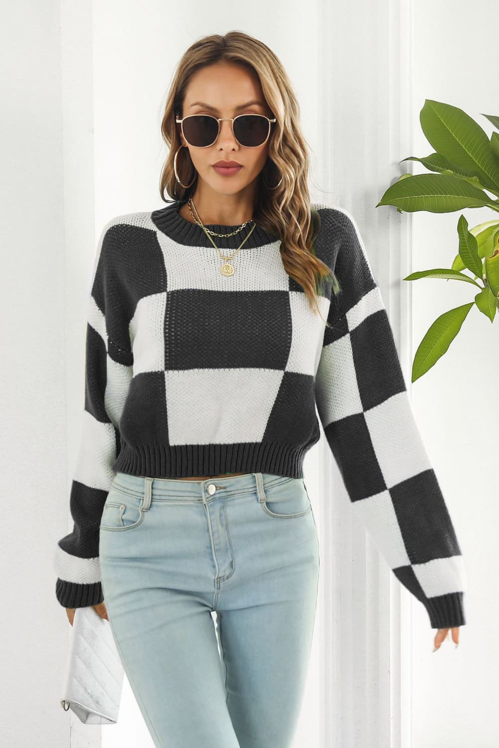 Women's Fashion Color Block Round Neck Dropped Shoulder Sweater