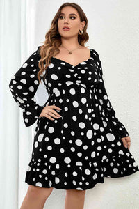 Plus Size Polka Dot Sweetheart Vacation Neck Flounce Sleeve Mini Dress