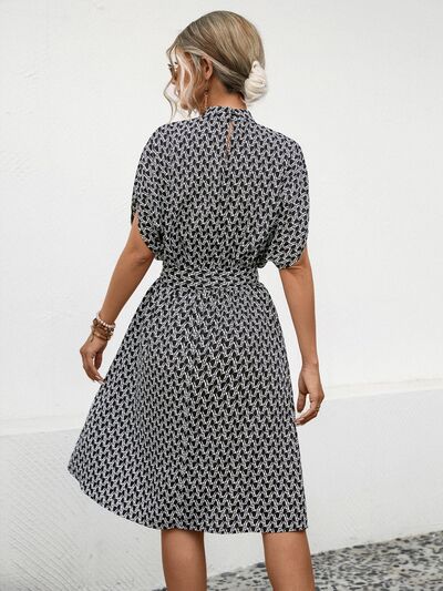 Waist Tied Black and White Printed Mock Neck Short Sleeve Dress