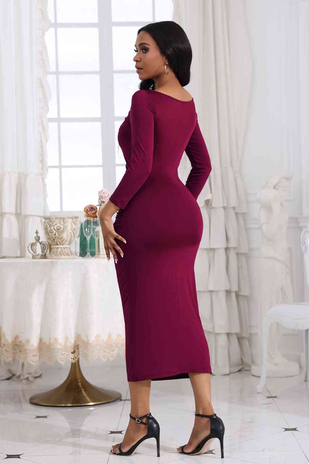 New Women's Fashion Long Sleeve Ruched Boat Neck Midi Dress, Form Fitting Solid Color Ladies Dress