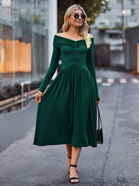 Womens Off-Shoulder Comfortable Ruched Midi Flare Dress for Special Occasions Elegant