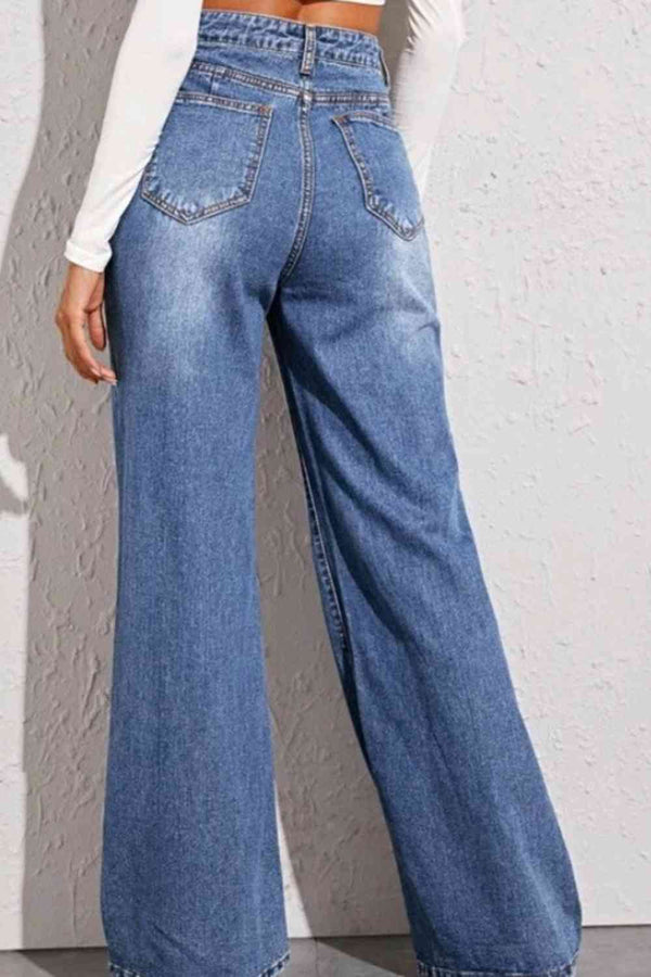 jeans, blue jeans, womens jeans, pants, bottoms, baggy jeans, mom jeans, nice jeans, lose jeans, nice jeans, trending jeans, blue jeans, womens clothing, womens bottoms, lose fitting jeans, loose fitting jeans, washed out pants, washed out jeans, high rise jeans