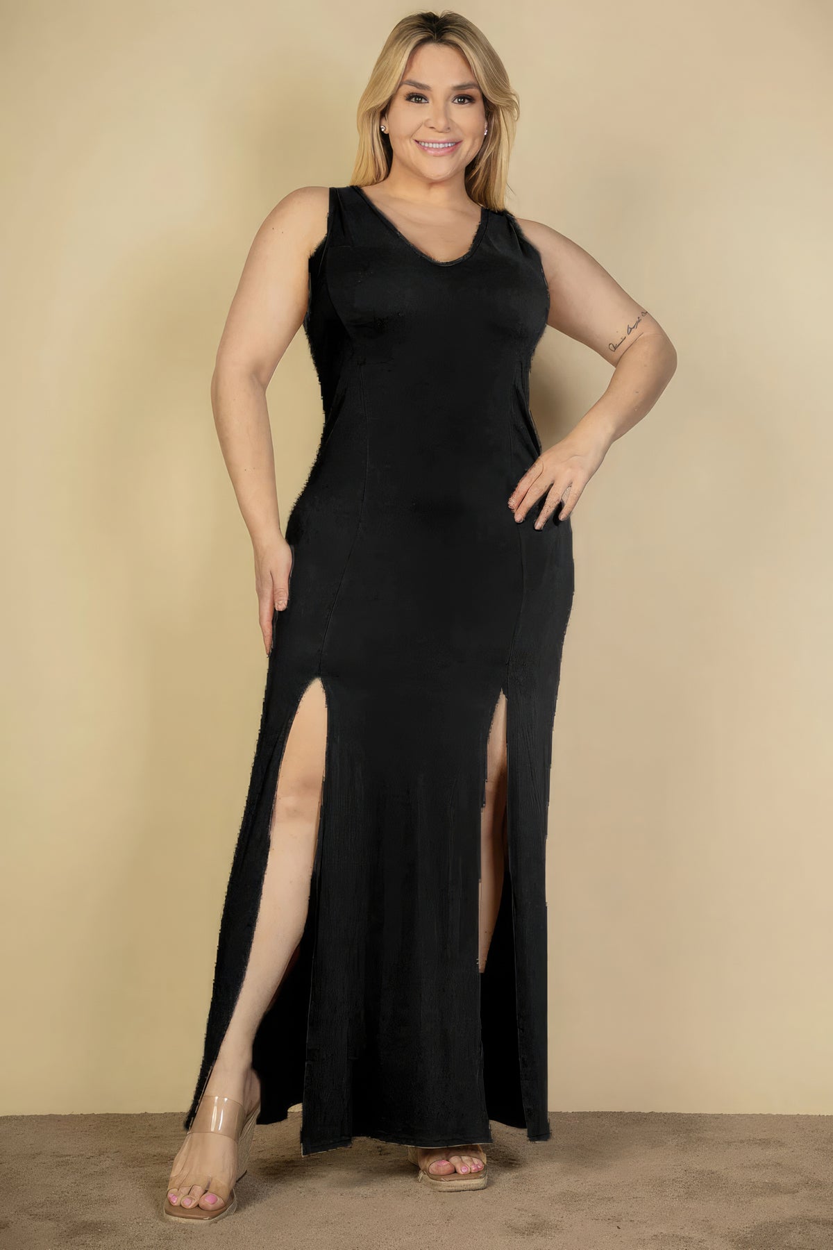 Black Plus Size Dress Women's Fashion Plunge Neck High Slit Casual Maxi Dress