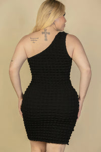 Plus Size Bubble Fabric Black One Shoulder Bodycon Mini Dress