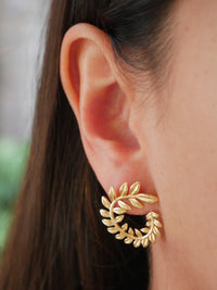 earrings, gold earrings, gold plated earrings, 925 sterling silver earrings, stud earrings, gold stud earrings, fashion jewelry, statement earrings, hypoallergenic jewelry, christmas gifts, birthday gifts, anniversary gifts, statement earrings, trending on tiktok, gold statement earrings, birthday gift ideas, jewelry store in brickell, big earrings, affordable jewelry, cool jewelry, gold plated jewelry, fashion jewelry, fine jewelry Kesley Boutique 