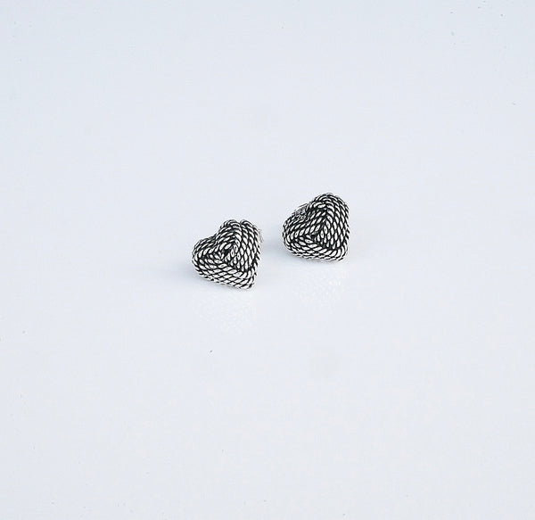 earrings, silver earrings, 925 sterling silver earrings, Heart stud earrings, valentines gifts, heart sterling silver earrings, stud earrings, studd earrings, cute studs, shopping in brickell, shopping in Miami, jewelry store in Miami, jewelry store in Brickell, heart jewelry 