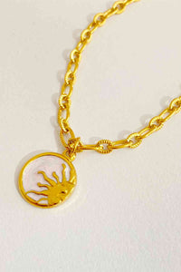 Sun and Moon Medallion Necklace 18K Gold Plated Round Pendant Stainless Steel Luxury Necklace