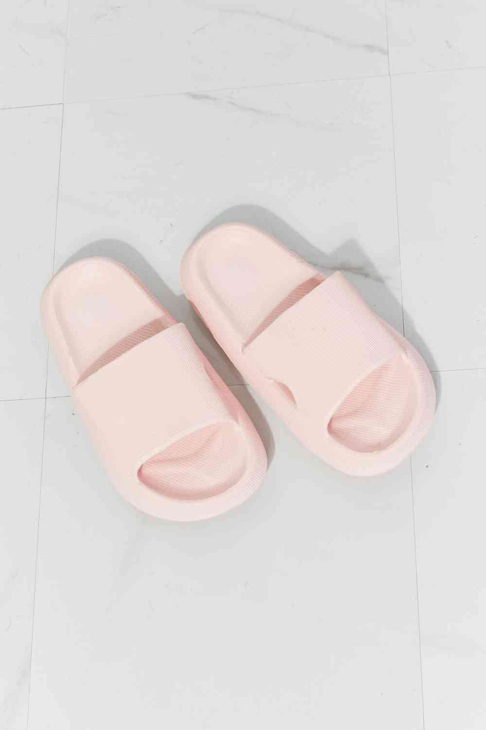 MMShoes Arms Around Me Open Toe Slide in Pink