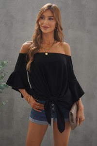 clothes, tops, blouses and shirts for women, sexy tops for women, loose fitting tops for women, tops that expose shoulders, popular, trending, tiktok and instagram, festival clothes, tops for concerts, cute outfits, outfit ideas, casual outfit ideas