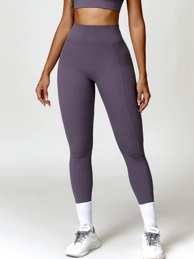 Ruched Pocketed High Waist Active Nylon Sports Sweatproof Leggings