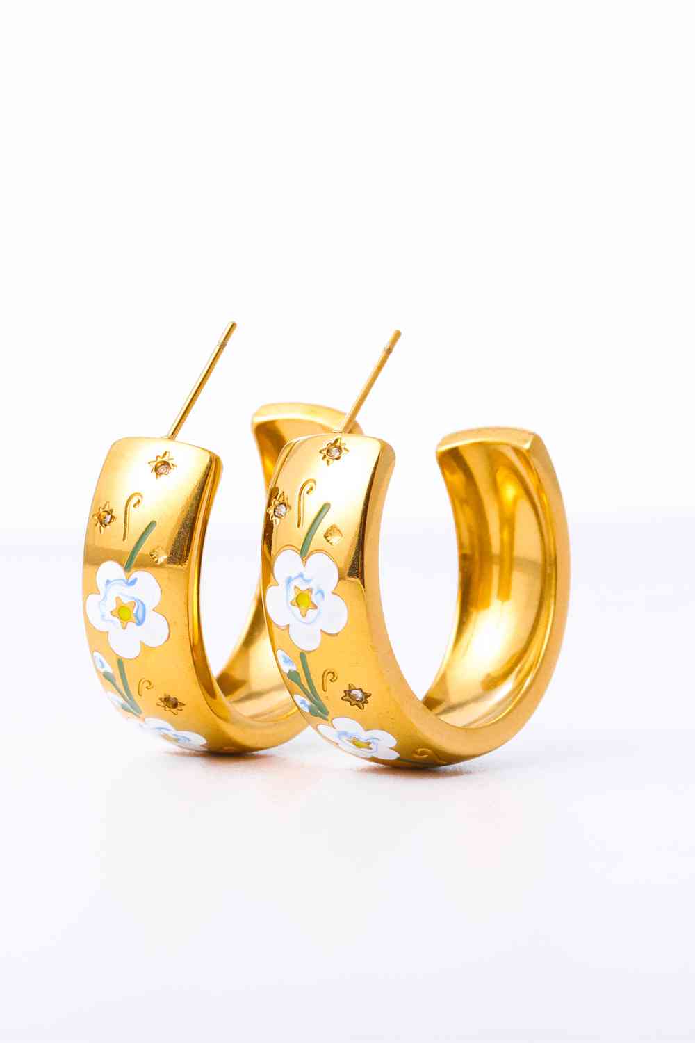 earrings, hoop earrings, gold earrings, cute earrings, flower earrings, jewelry trending on tiktok, jewelry websites, womens earrings, birthdya gifts, anniversary gifts, graduation gifts, nice jewelry, waterproof earrings, fashion jewelry, fine jewelry, gold jewelry, earring ideas, nice earrings, boho earrings 