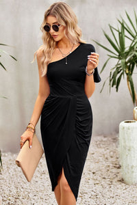 Solid Color One-Shoulder Sleeve Tulip Hem Dress