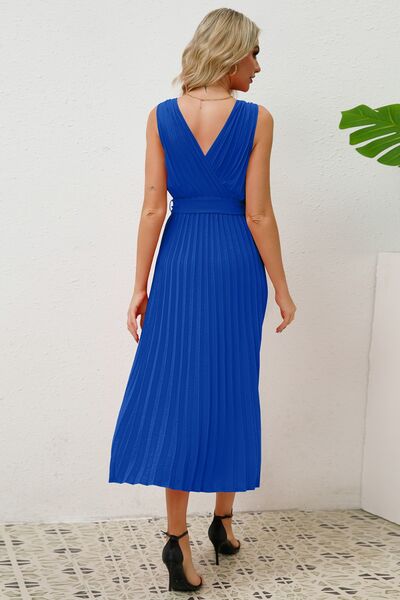 Women's Surplice Sleeveless Midi Pleated Dress