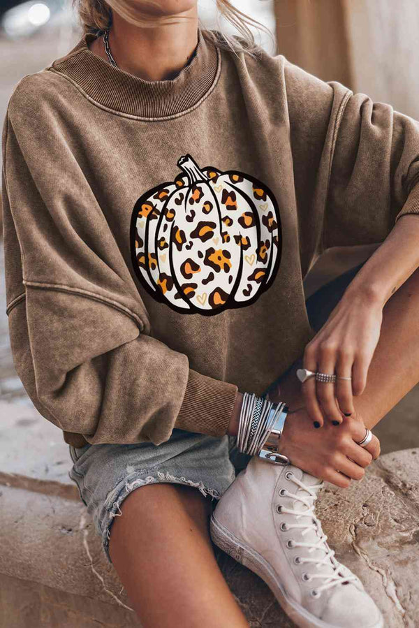 Round Neck Dropped Shoulder Pumpkin Graphic Sweatshirt