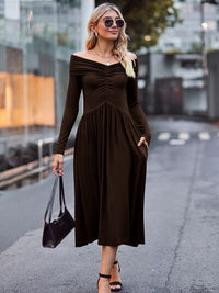 Womens Off-Shoulder Comfortable Ruched Midi Flare Dress for Special Occasions Elegant