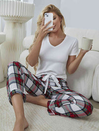 pajamas, womens pajamas, pant pajamas, loungewear, lounge pajamas, loungewear, long pant pajamas, comfy pajamas, nice pajamas, t shirt pajamas, pajamas set, womens fashion, gifts, gift for girlfriend, gift for wife, casualwear, womens fashion, womens clothing, gift ideas, warm pajamas, comfy pajamas, t shirt pajamas