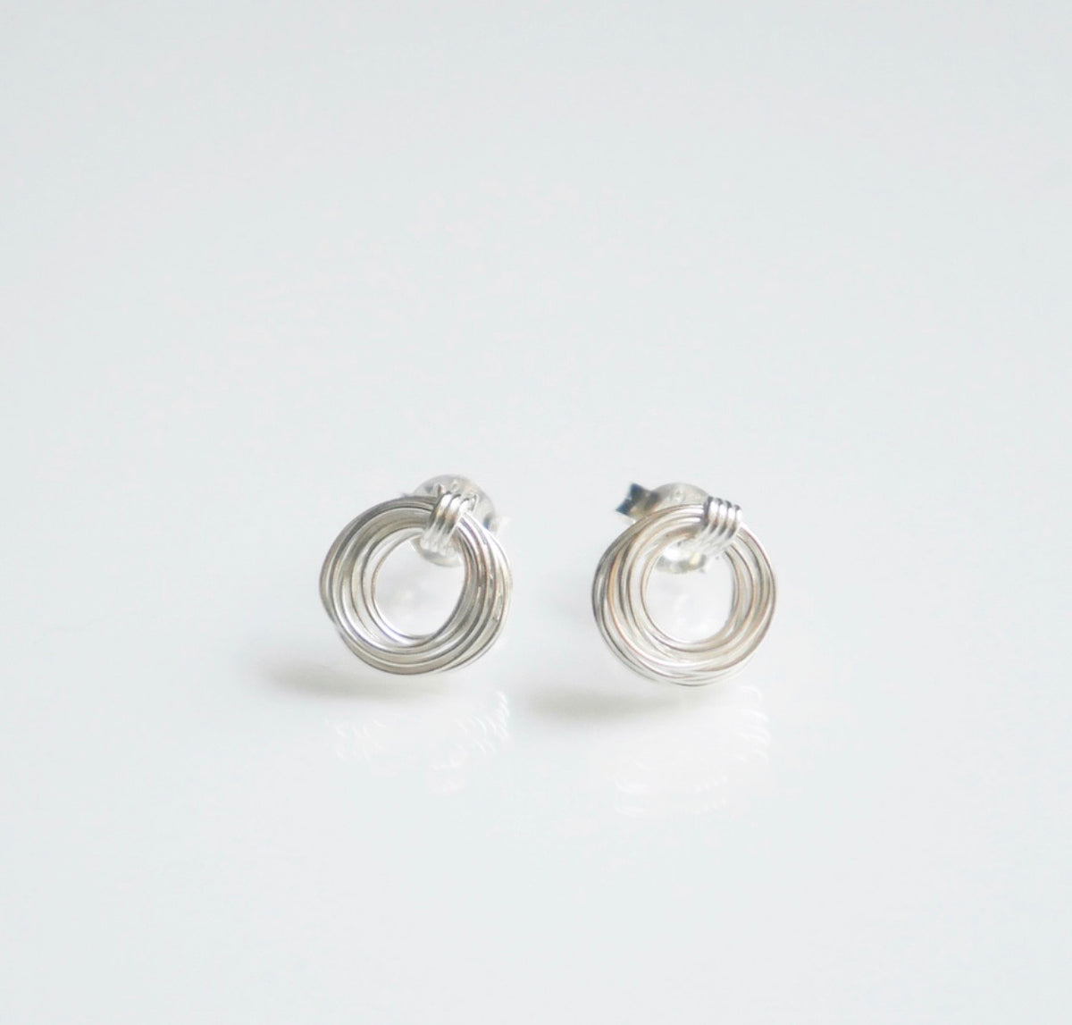 Circle Wired Front Stud .925 Sterling Silver Earrings (Mini)