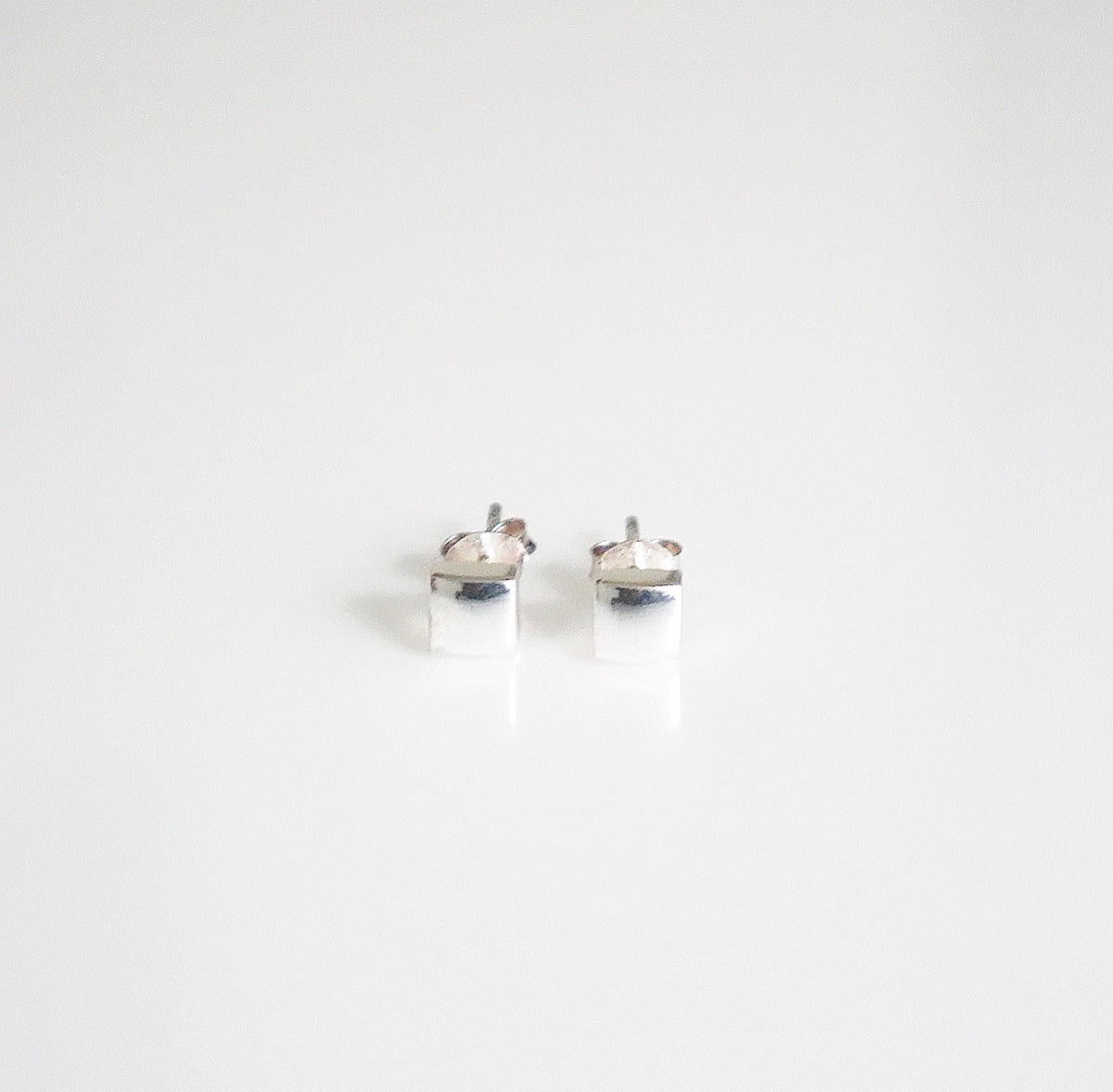 small square earrings in sterling silver