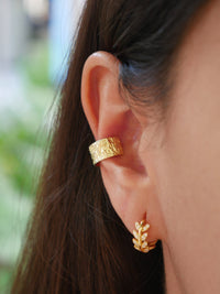 gold ear cuffs designer inspired unique, trending good quality 18k gold plated over  .925 sterling silver chunky ear cuffs that wont tarnish or turn green gift ideas trending and popular accessories conch Kesley Boutique