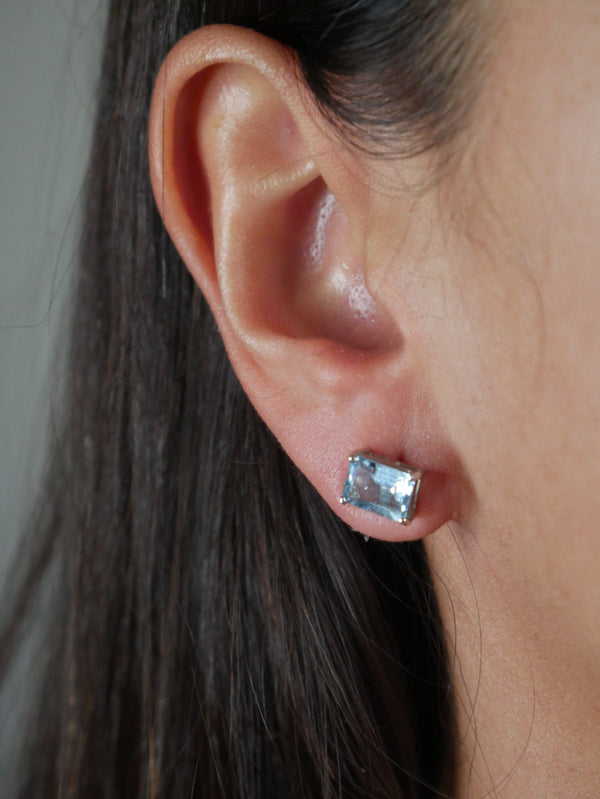 earrings, topaz earrings, stud earrings, blue topaz stud earrings, natuial gemstone earrings, 925 sterling silver earrings. birthstone jewelry, birthstone earrings, fine jewelry, birthdaya gifts, anniversary gifts, stud earrings, luxury jewelry, trending on tiktok, holiday gifts, statement earrings, fashion jewelry, affordable blue topaz jewelry, dainty topaz earrings, december birthstone jewelry, kesley jewelry , blue earrings, blue rhinestone earrings